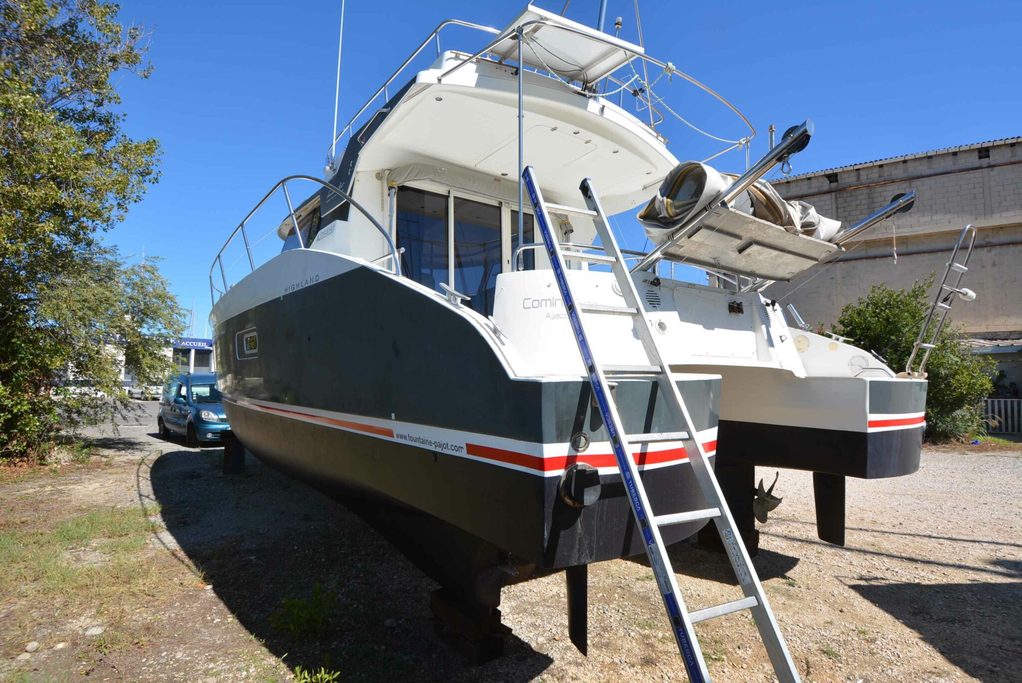 fountaine pajot 35' highland power catamaran